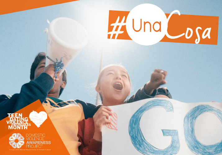 Two teens cheering with a megaphone UnaCosa